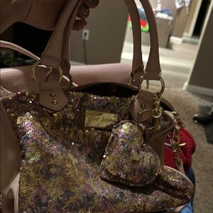 Juicy Couture Pink and Gold Shoulder Bag with Glamorous Design